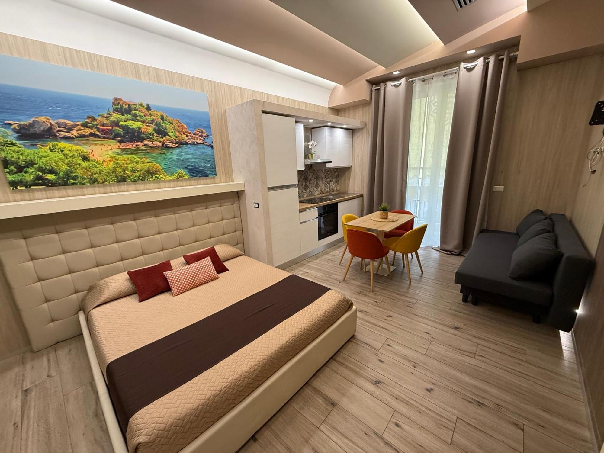 Th Luxury Rooms & Apartment 지아르디니낙소스 외부 사진