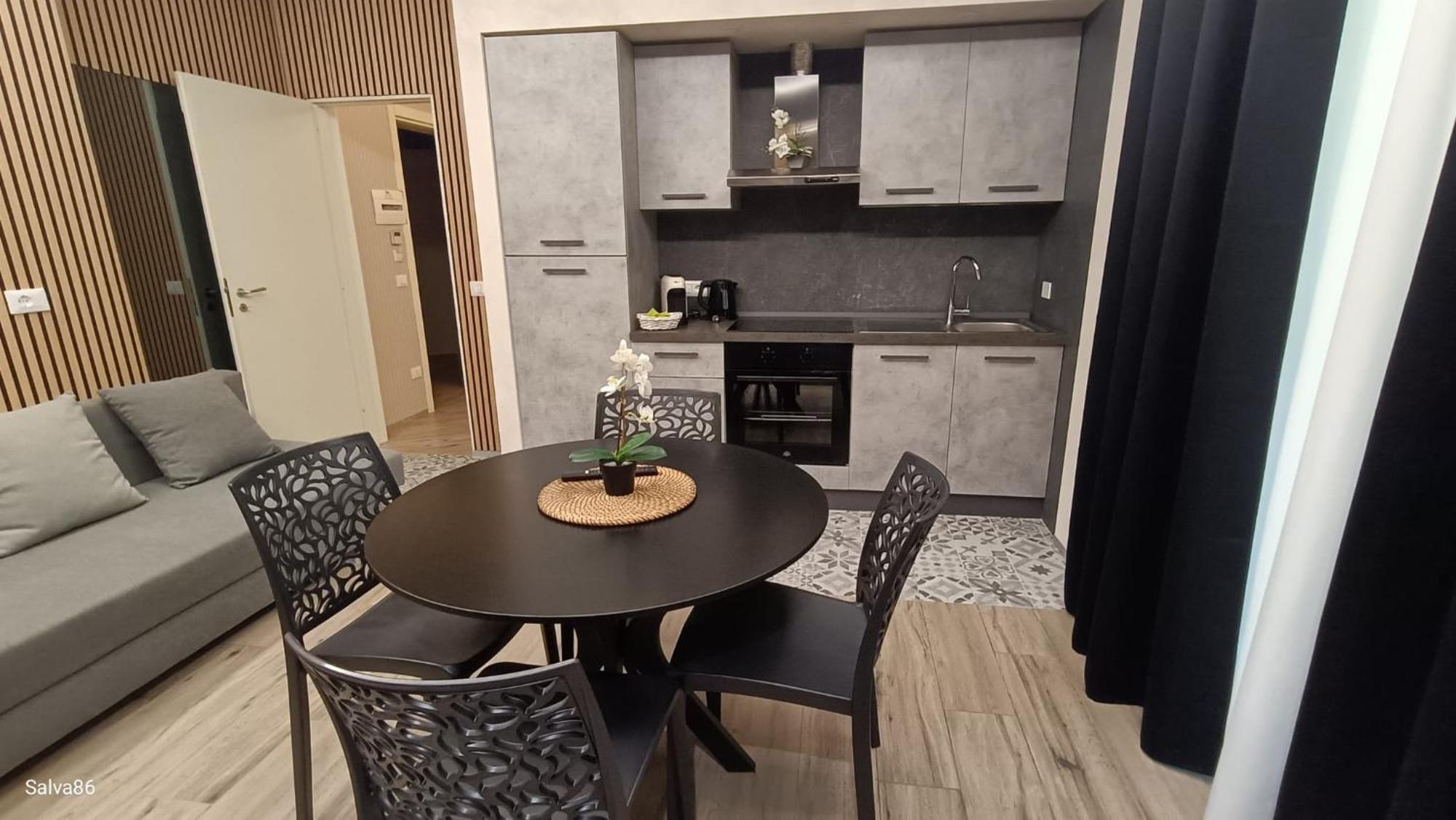 Th Luxury Rooms & Apartment 지아르디니낙소스 외부 사진