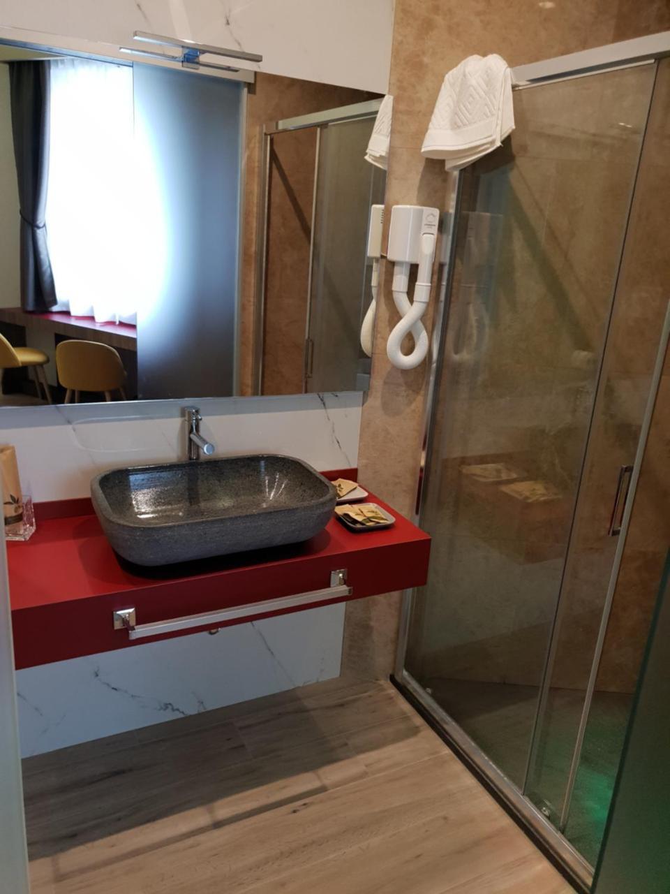 Th Luxury Rooms & Apartment 지아르디니낙소스 외부 사진