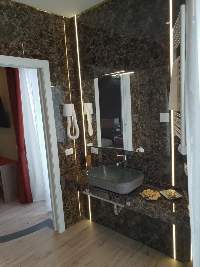 Th Luxury Rooms & Apartment 지아르디니낙소스 외부 사진